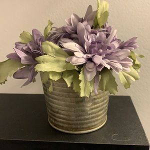 ✨2/$20 ✨ FAUX Potted Flowers